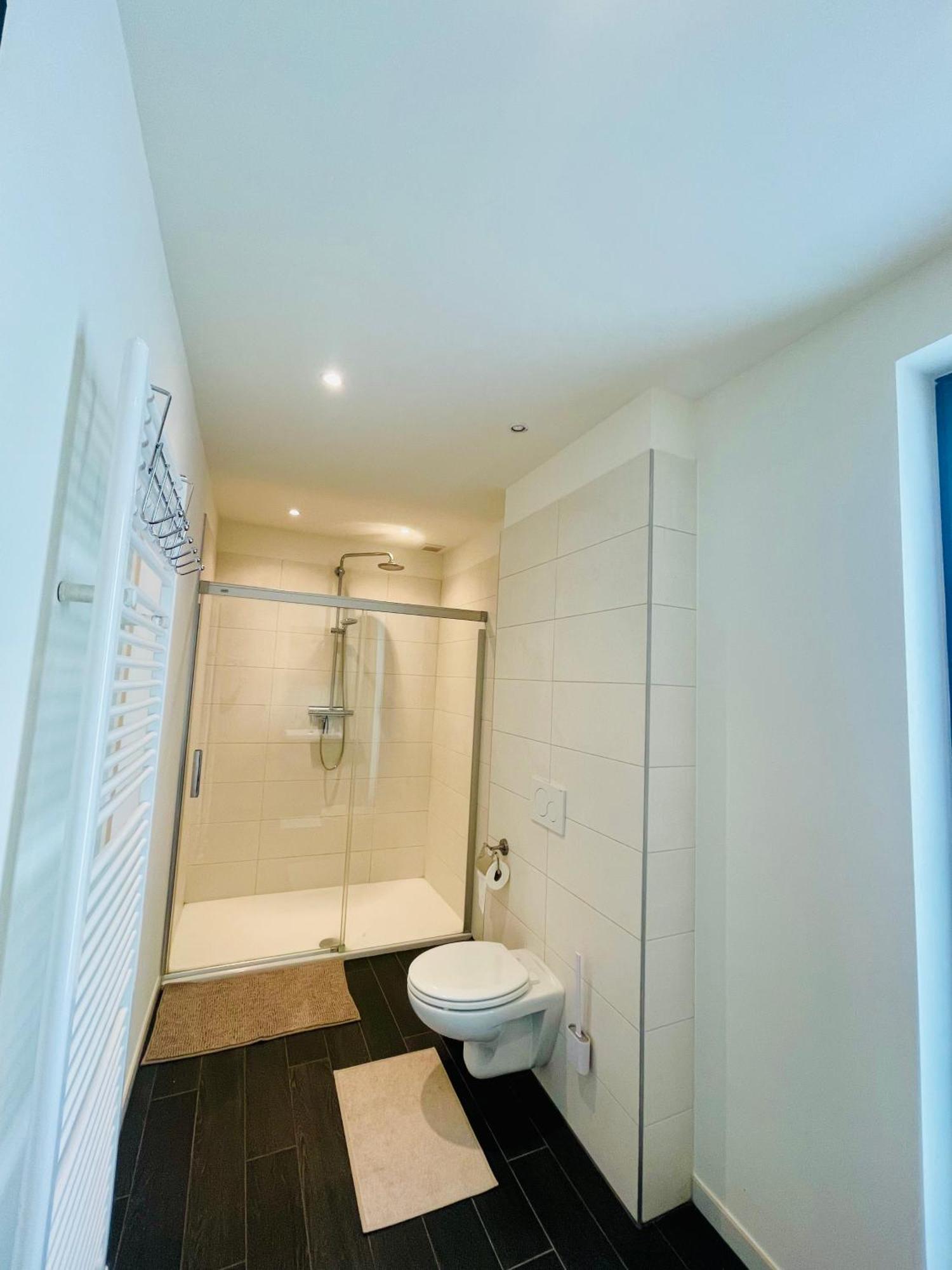 Down Town Spacious Loft Retreat With Private Parking Brüssel Exterior foto